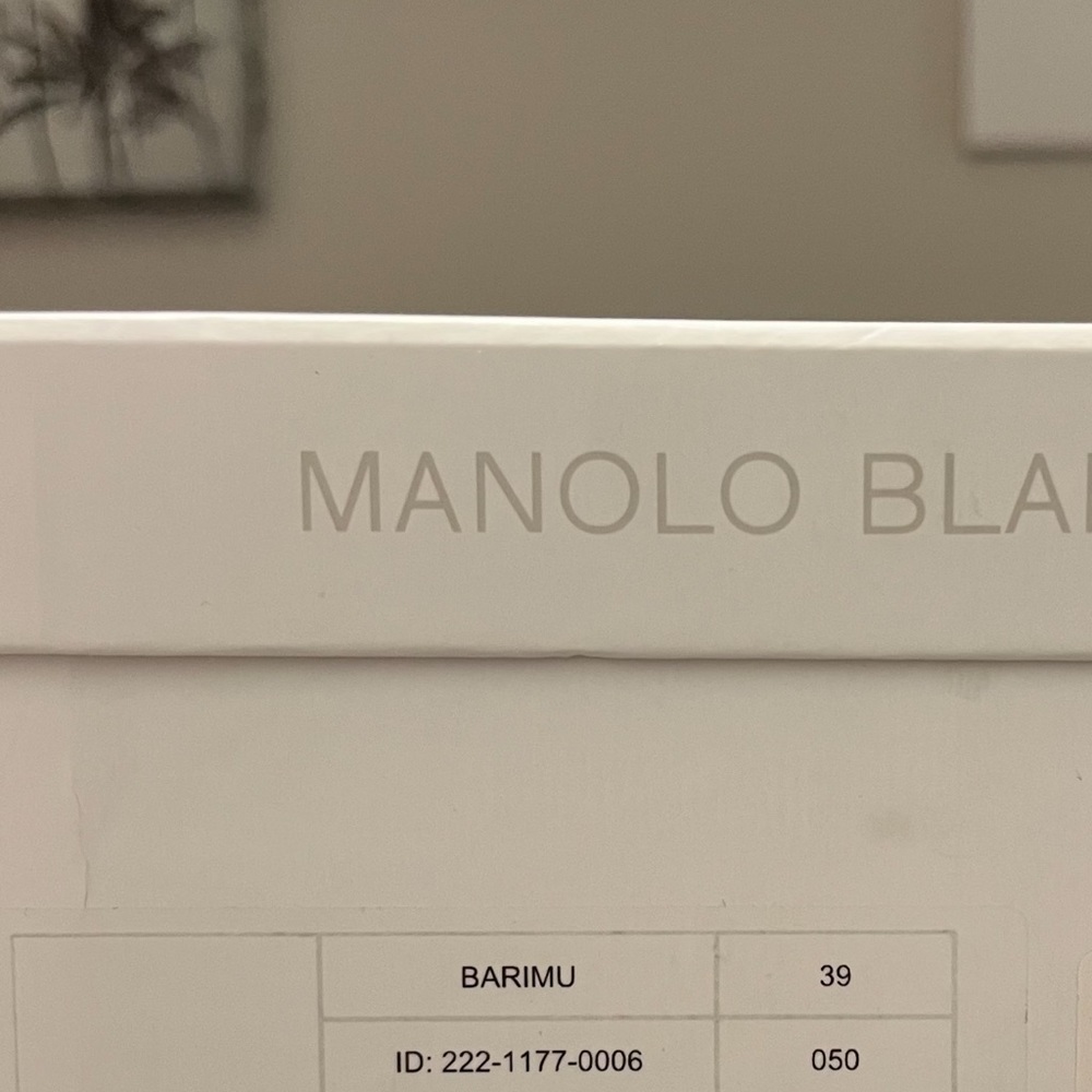 Shoes - Picture 3 of 4